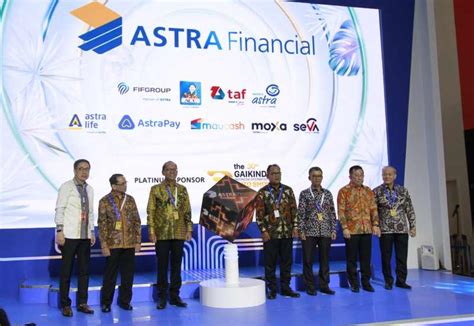 Foto Resmi Dibuka Booth Astra Financial Hadirkan Solusi Layanan