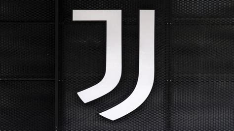 Polic A Registra Oficinas De La Juventus Para Investigar Fichajes