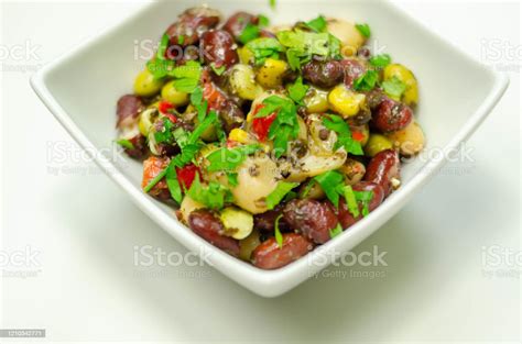 Kacang Ginjal Kacang Mentega Dan Kacang Edamame Dengan Sweetcorn Dan Paprika Merah Panggang ...