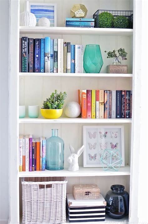 20 Office Bookshelf Decor Ideas