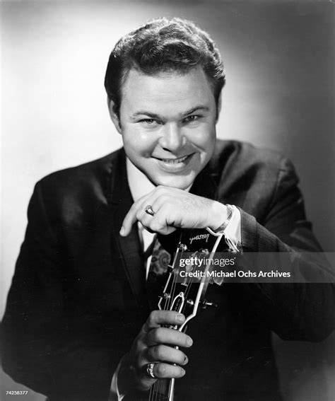 Country Artist Roy Clark Poses For A Portrait Circa 1964 In New York