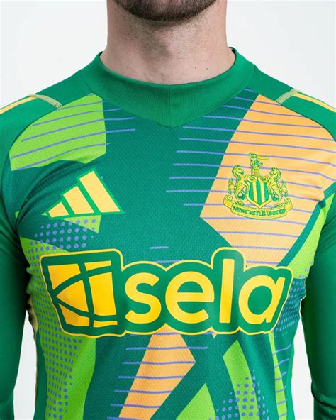 Newcastle United 2024 25 GK 1 Kit