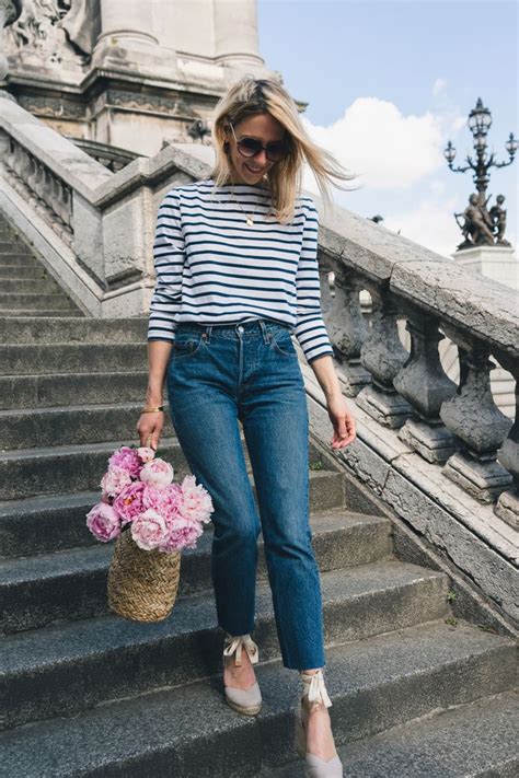 Comment adopter le look de la parisienne ou le fameux chic à la