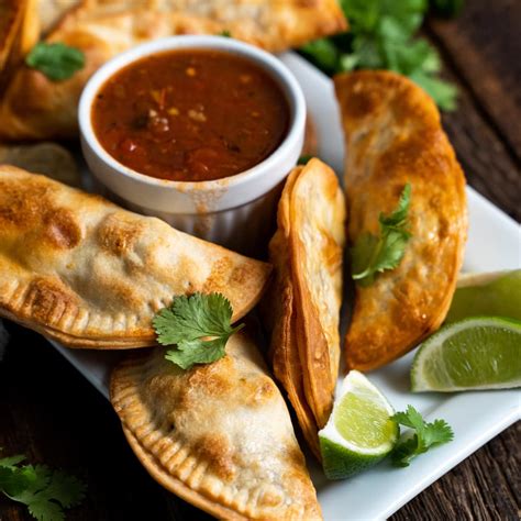 Puerto Rican Empanadas Recipe With Raisins | Deporecipe.co