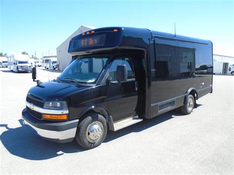 2018 Champion Chevrolet Express 4500 14 Passenger Shuttle Bus