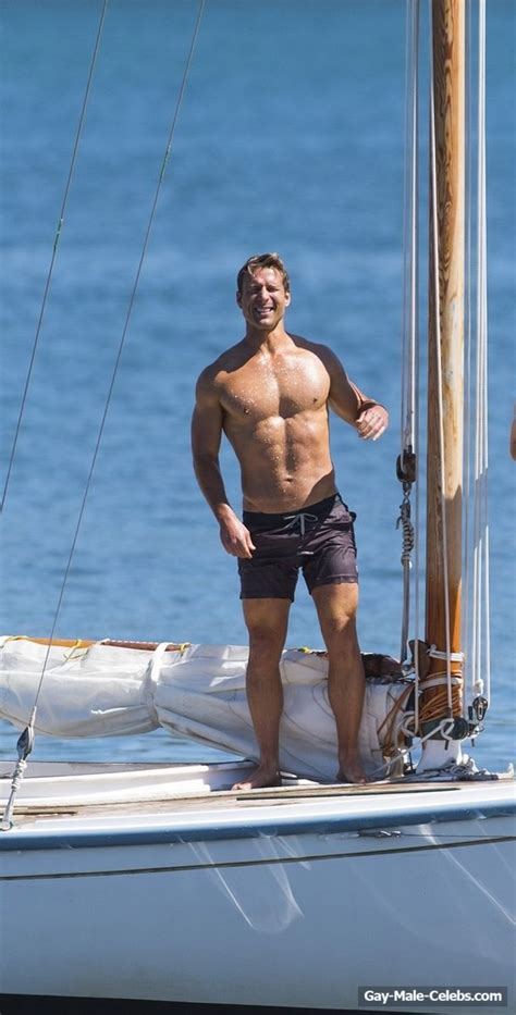 Glen Powell Shirtless And Sexy Behind Scenes Naked Male Celebrities