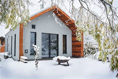 15 Epic Revelstoke Airbnbs, Cabins, VRBOs, and Chalets