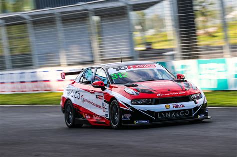 Lu Wei Makes It A Perfect Tcr China Debut Weekend For Lynk And Co