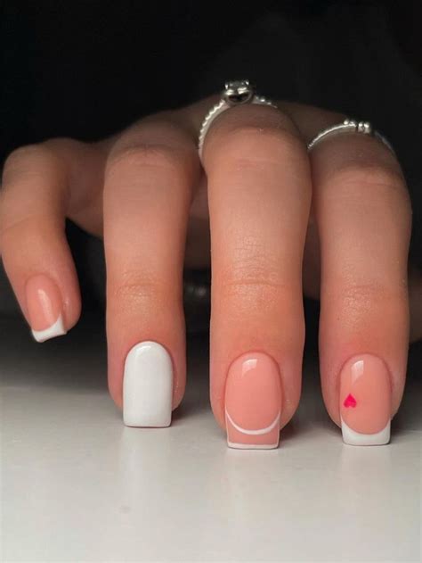 15 Cute Valentines Day Nail Design Ideas Simpele Nagels Stijlvolle