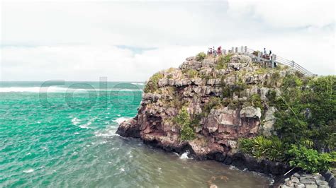 Maconde View Point Mauritius Monument To Captain Matthew Flinders An