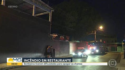 Vídeo Incêndio atinge restaurante em Ribeirão das Neves DF2 G1