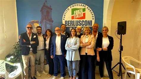 Elezioni A Pontedera Presentata La Lista Dei Candidati Al Consiglio