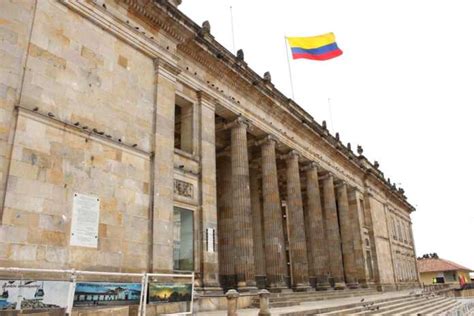 Congreso colombiano aprueba inversión entre Colombia y Venezuela La