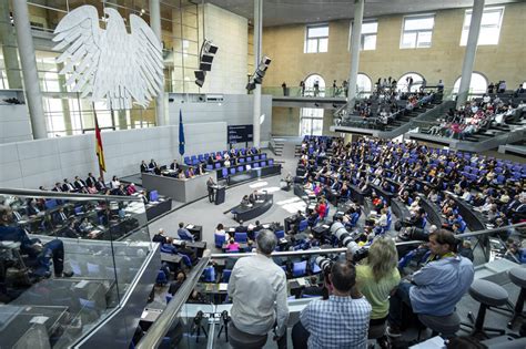 Deutscher Bundestag Bilddatenbank Reichstagsgeb Ude Plenarsaal