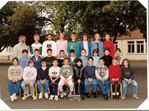 Photo De Classe Cm De Ecole Groupe Langevin Wallon