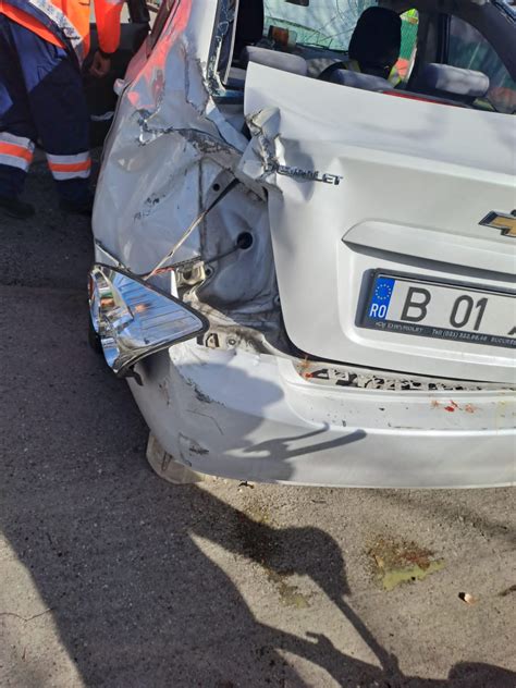 FOTO Trei accidente rutiere în mai puțin de două ore pe drumurile