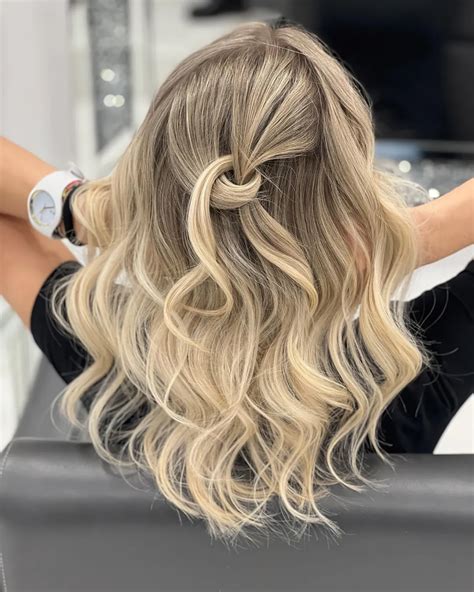 Balayage Blond La Meilleure Technique Pour Illuminer Sa Crini Re D S