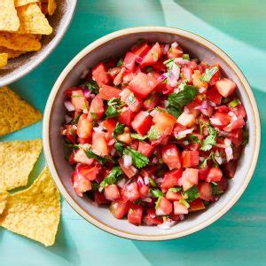 8 easy steps to make The Best Salsa in the World - Cook Eat Delicious