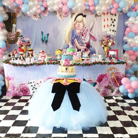 Decora O De Festa Alice No Pa S Das Maravilhas Amo Decorar