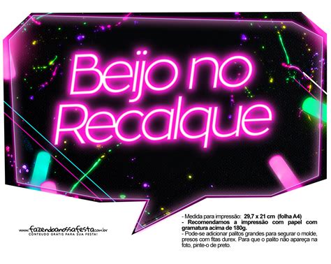 Plaquinhas Neon Para Meninas Fazendo A Nossa Festa