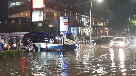 Hingga Tengah Malam Masih Ada 29 RT Di Jakarta Terendam Banjir