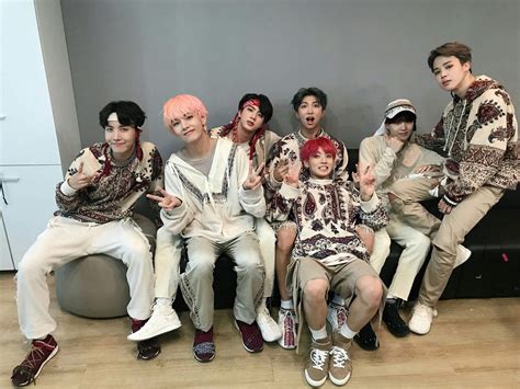 방탄소년단 Idolbts Idol Bts Squad Amino