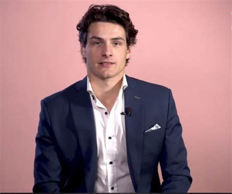 Meet Mathew Barzal’s Girlfriend Jen Pelech Skinny Ninja Mom