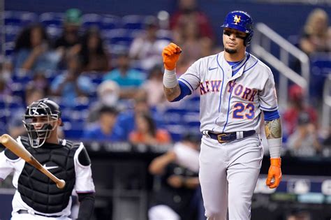 Explaining Injury Scare For Mets Shortstop Javier Baez Why Team Isnt