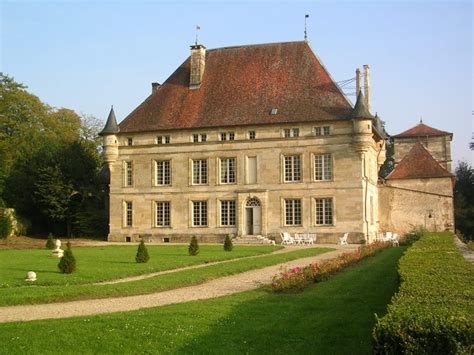 The Daily Nightly Château Et Parc De La Varenne à Haironville Château
