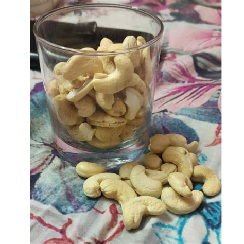 White Whole Cashew Nuts W210 Kaju 10 Kg At Rs 1100 Kg In New Delhi