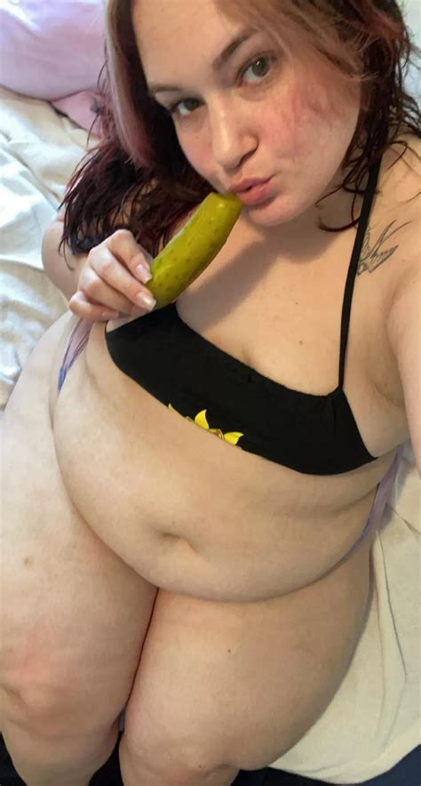 Ate Of These Nudes Stuffers Nude Pics Org