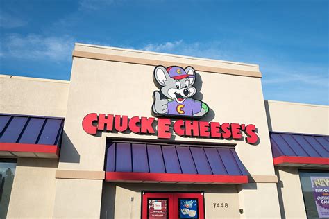 Video Massive Brawl At Alabama Chuck E Cheese Man Shot