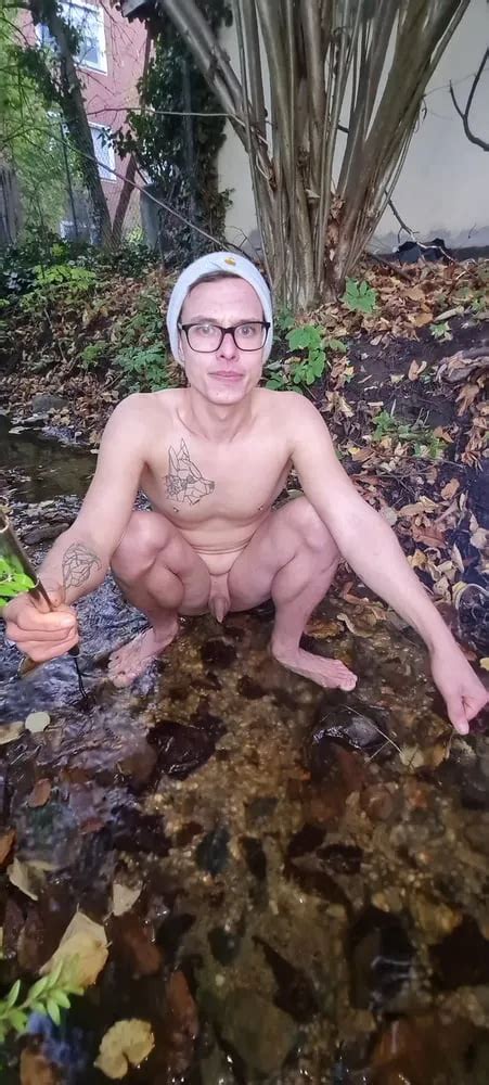 Sonntags Spaziergang mit Abkühlung Nude Pics xHamster