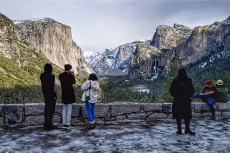 Tunnel View, Yosemite NP - Extranomical