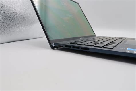 ASUS Zenbook 14 OLED UX3402 Review - Entertainment Powerhouse and ...