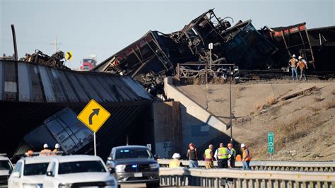 Broken Rail Caused Deadly Colorado Train Derailment Investigators Say