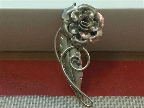 Vintage Jewelart Sterling Silver Rose Flower Pin Broo Gem