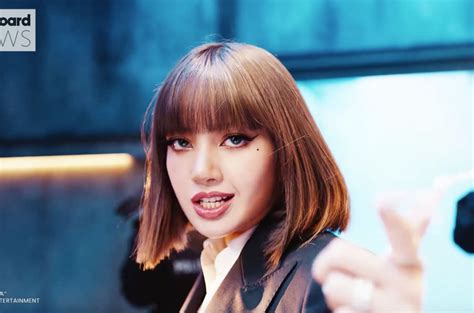 Blackpinks Lisa Achieves This Impressive And Itunes Record With Solo