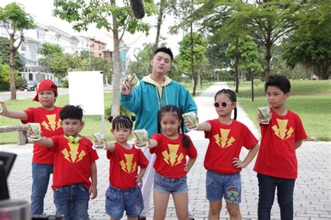 H T Tung Clip Hot S N T Ng M Tp L I L M Fan R Ng R I V I Nh H U Tr Ng C C Cute