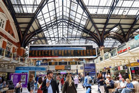 Busy Travelers In Crowded Liverpool Street Train Station