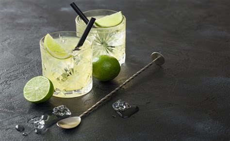 12 Utensilios De Coctelería Básicos Para Preparar Cocteles Entre