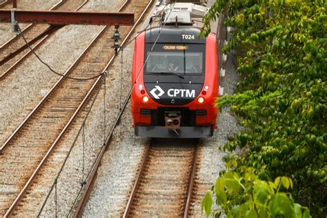 Trens da CPTM e linhas do Metrô circulam normalmente após greve em São