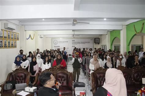 Fikom Uic Gelar Communication Day Vol Hadirkan Jurnalis Tvone