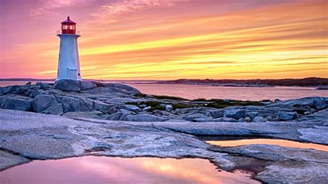 A Nice Dusk Light Show At Peggys Point Lighthouse Peggy S Cove Nova