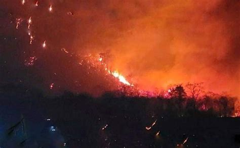 El Incendio De Salta Llegó A El Bananal Y Brigadistas Trabajan En La