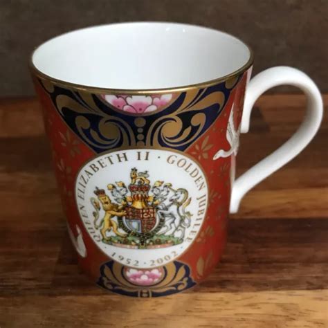 ROYAL WORCESTER QUEEN Elizabeth II Silver Jubilee Porcelain Coffee Mug