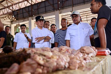 Masyarakat Keluhkan Harga Pangan Mahal Pada Pj Gubernur Aceh