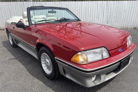 Ford Mustang Convertible