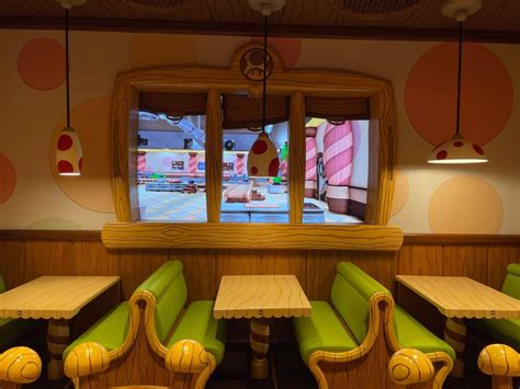 Photos Video Full Tour Of Toadstool Cafe At Super Nintendo World In