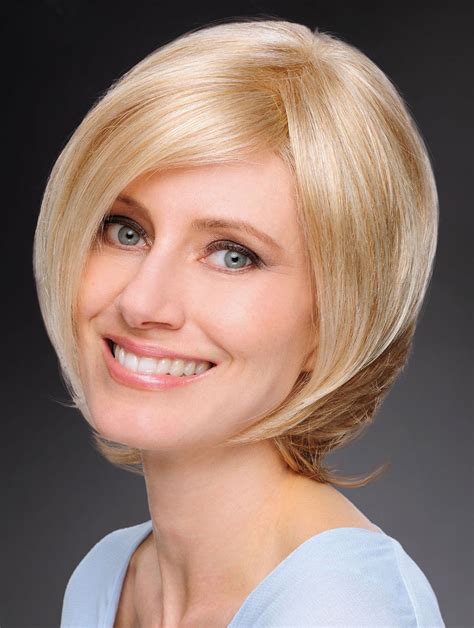 Incredible 12 Chin Length Straight Blonde Bob Wigs